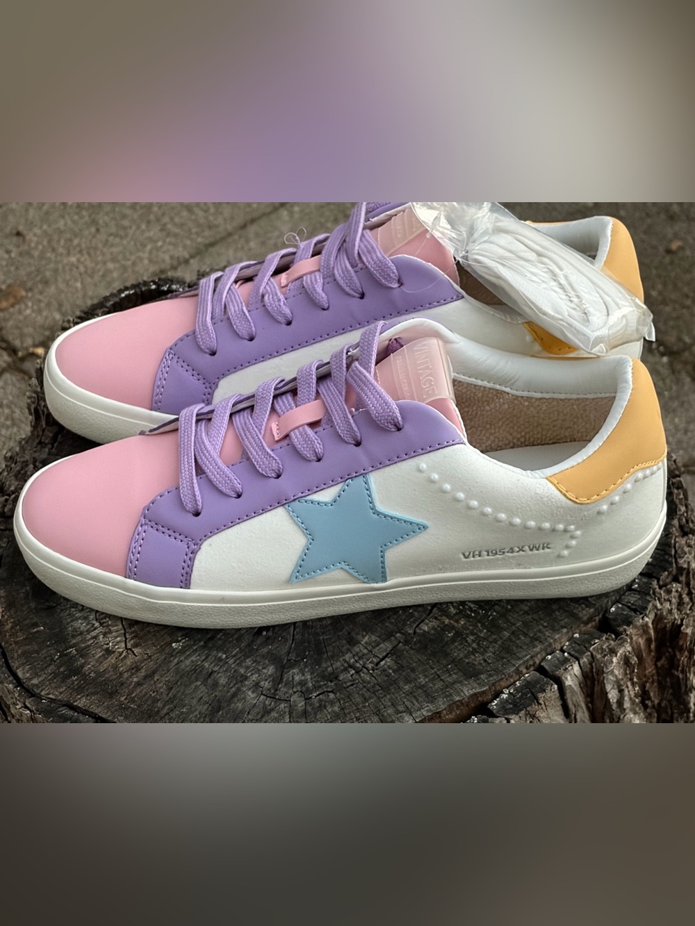 Vintage Havana X Walker Rose Lavender, Pink & Light Blue Sneakers Sz 9